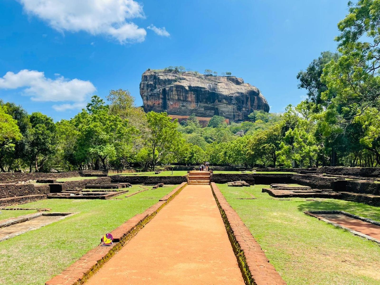 Hotel Birdwing Sigiriya Exterior foto